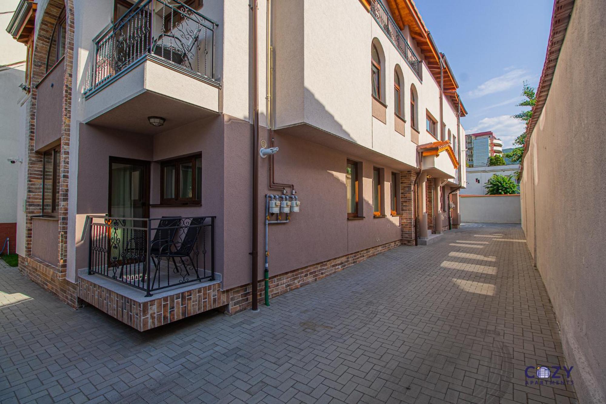 Cozy Brand New Boutique Aparthotel Brasov Luaran gambar