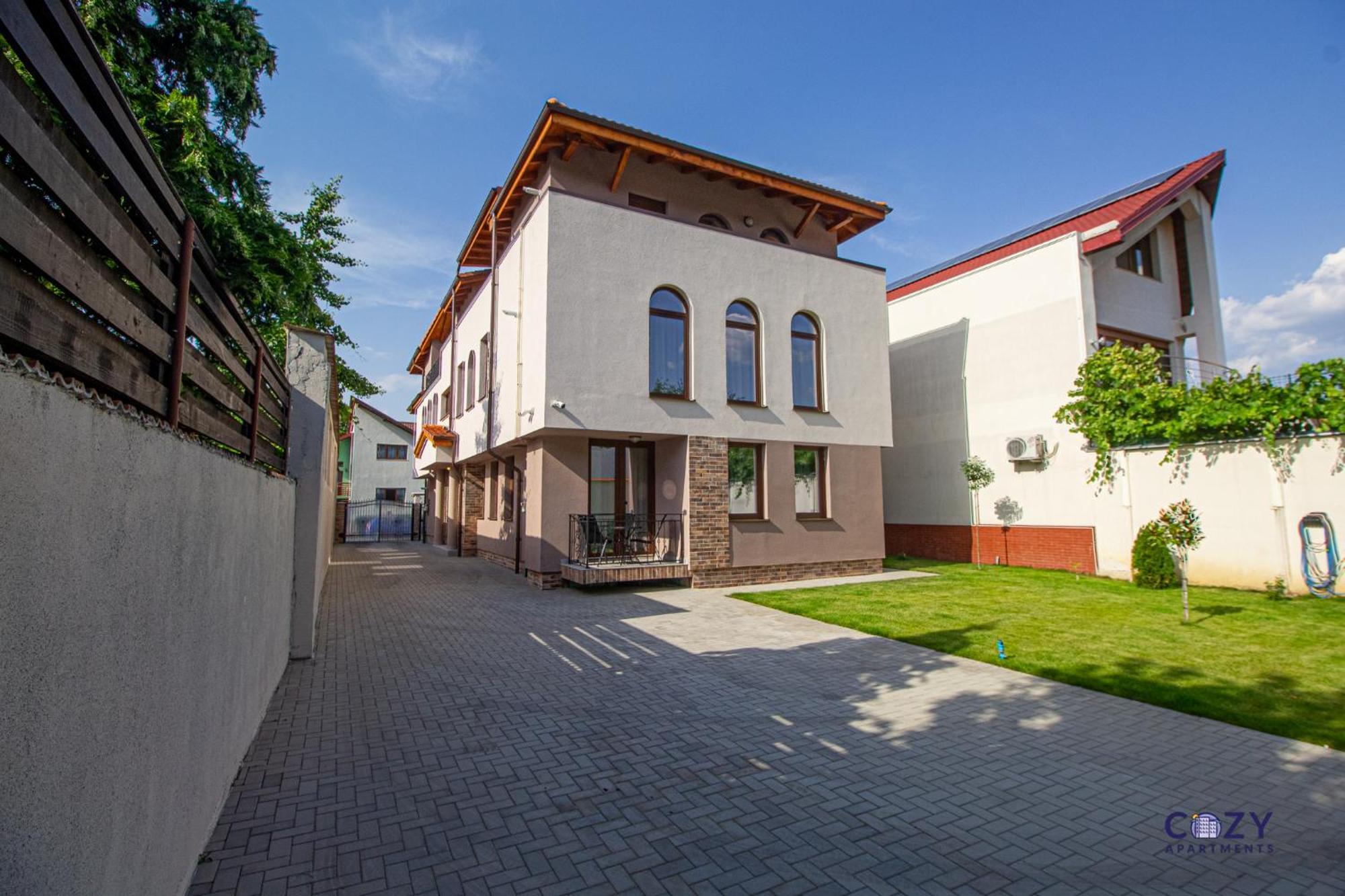 Cozy Brand New Boutique Aparthotel Brasov Luaran gambar
