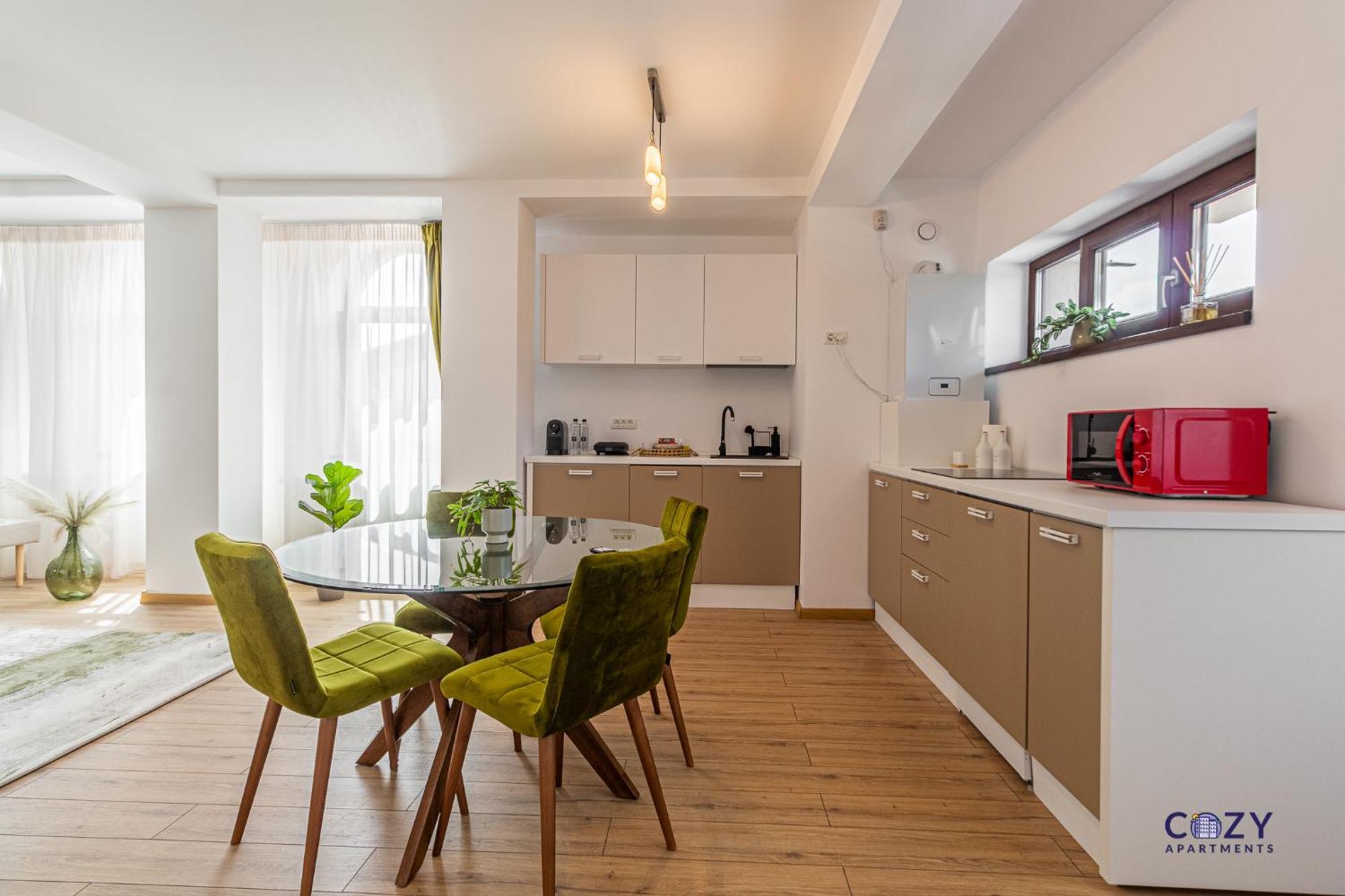 Cozy Brand New Boutique Aparthotel Brasov Luaran gambar