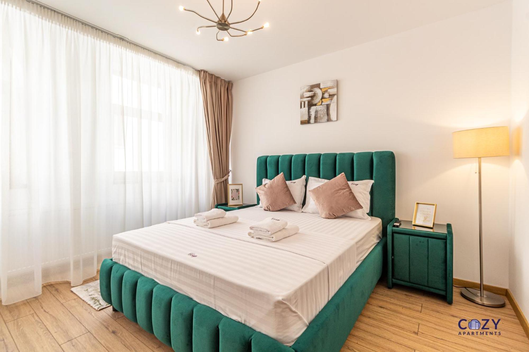Cozy Brand New Boutique Aparthotel Brasov Luaran gambar