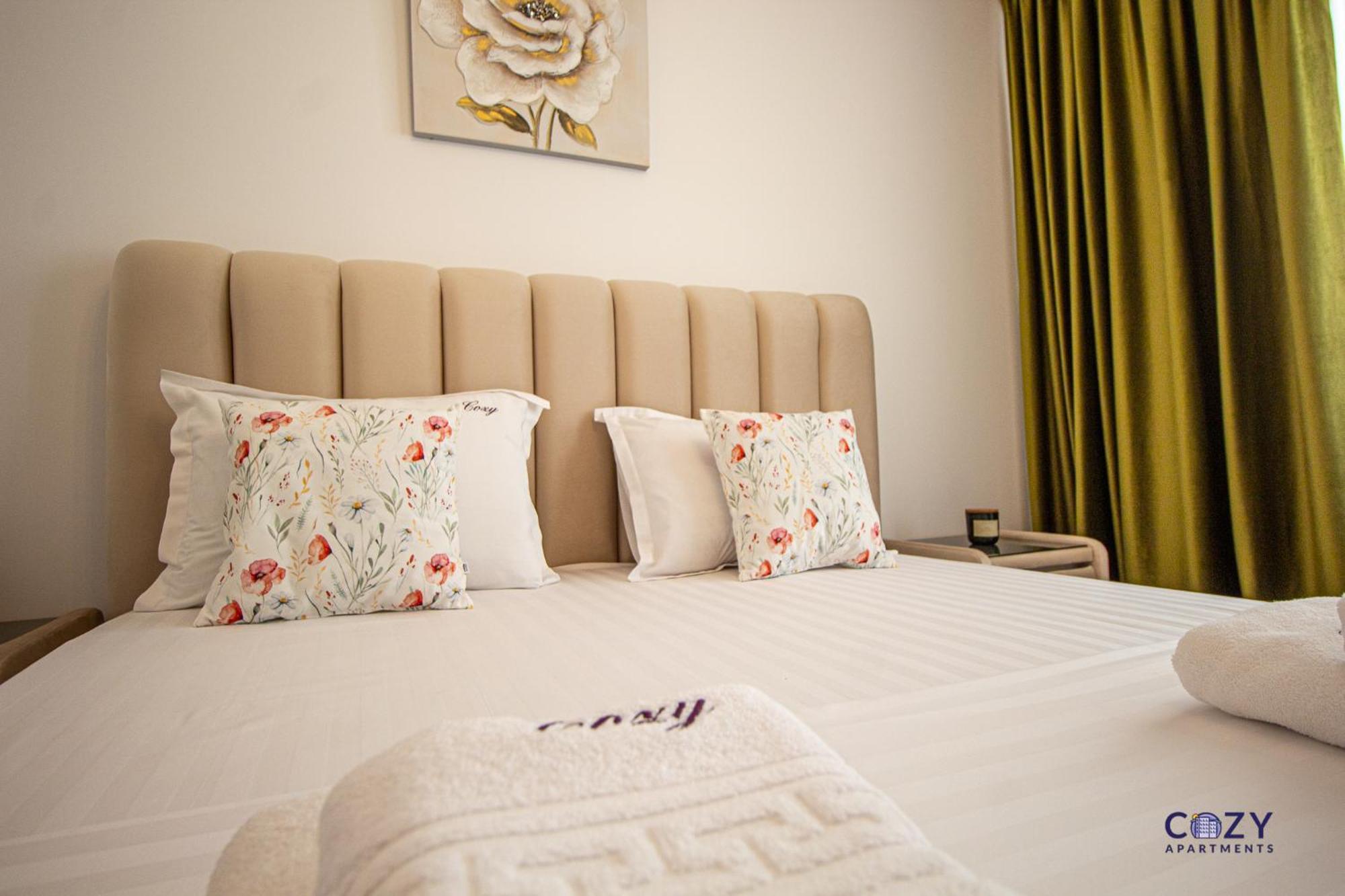 Cozy Brand New Boutique Aparthotel Brasov Luaran gambar