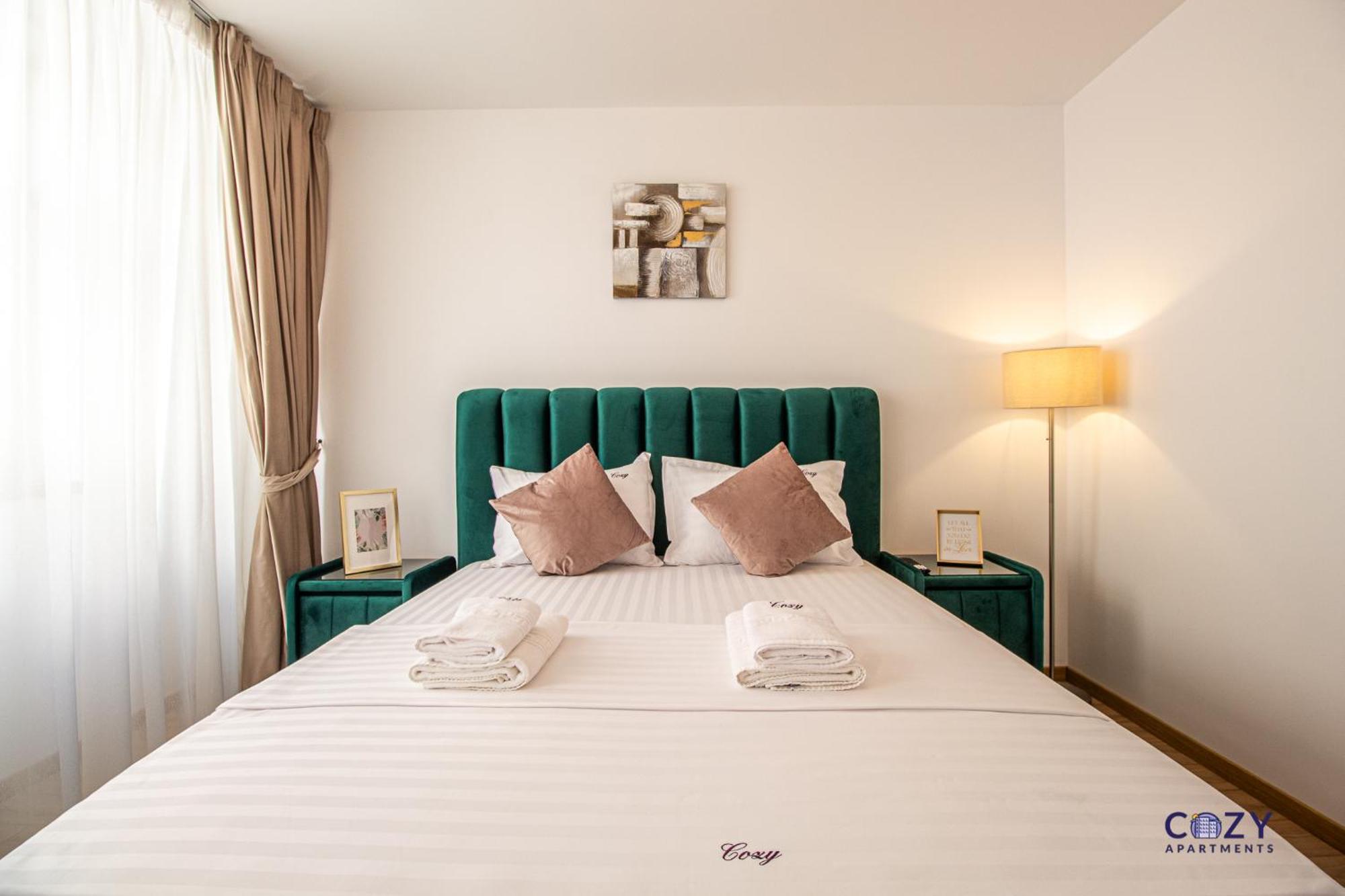 Cozy Brand New Boutique Aparthotel Brasov Luaran gambar