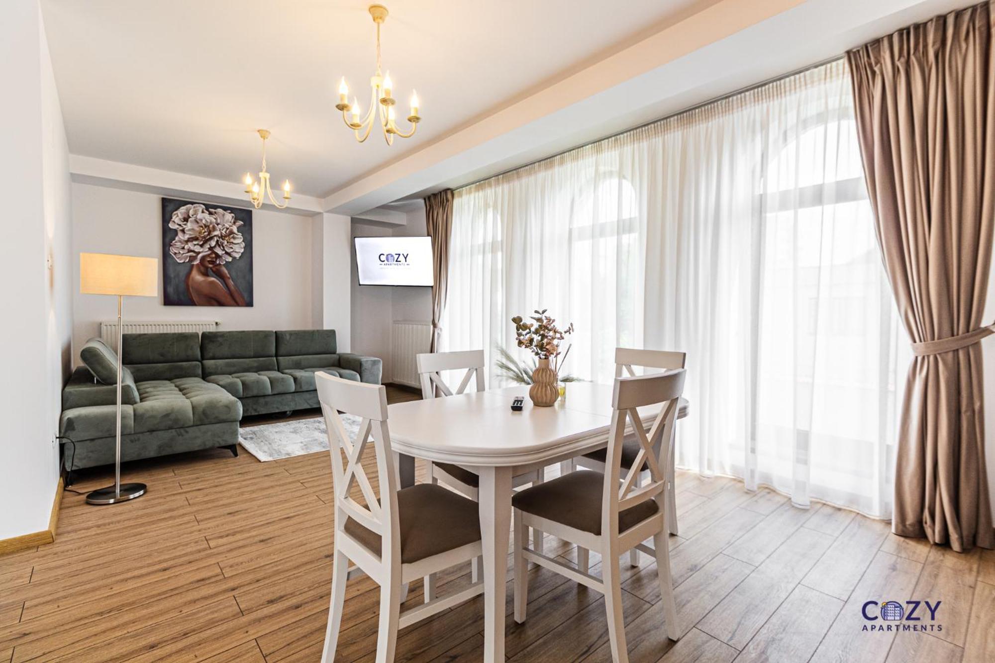 Cozy Brand New Boutique Aparthotel Brasov Luaran gambar