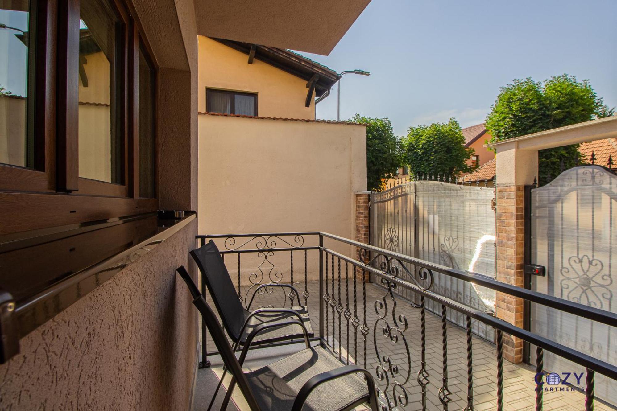 Cozy Brand New Boutique Aparthotel Brasov Luaran gambar