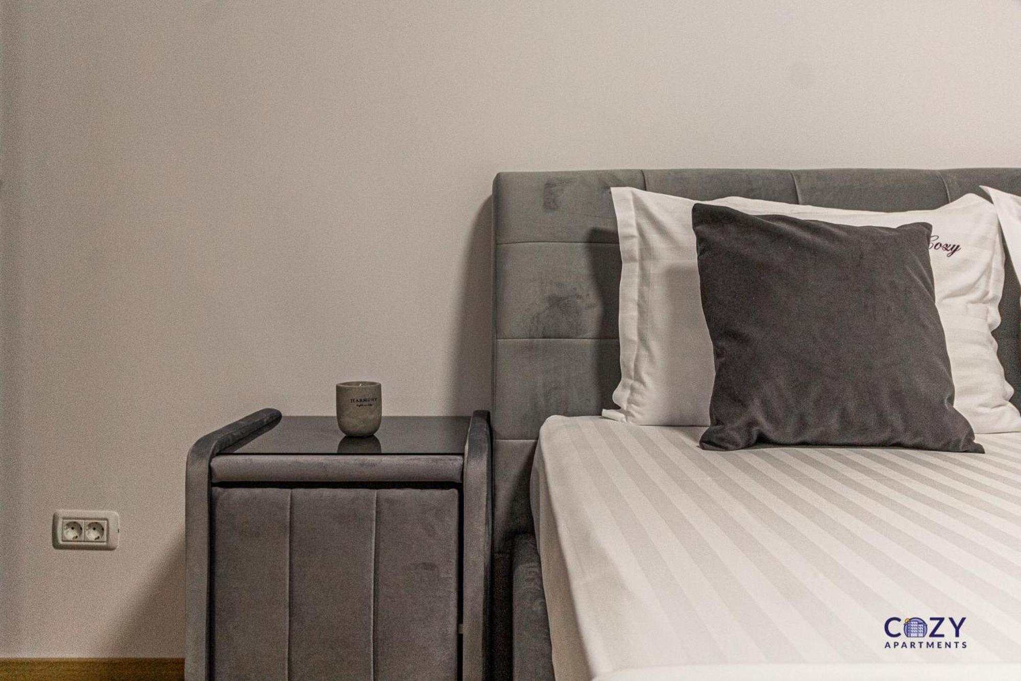 Cozy Brand New Boutique Aparthotel Brasov Luaran gambar